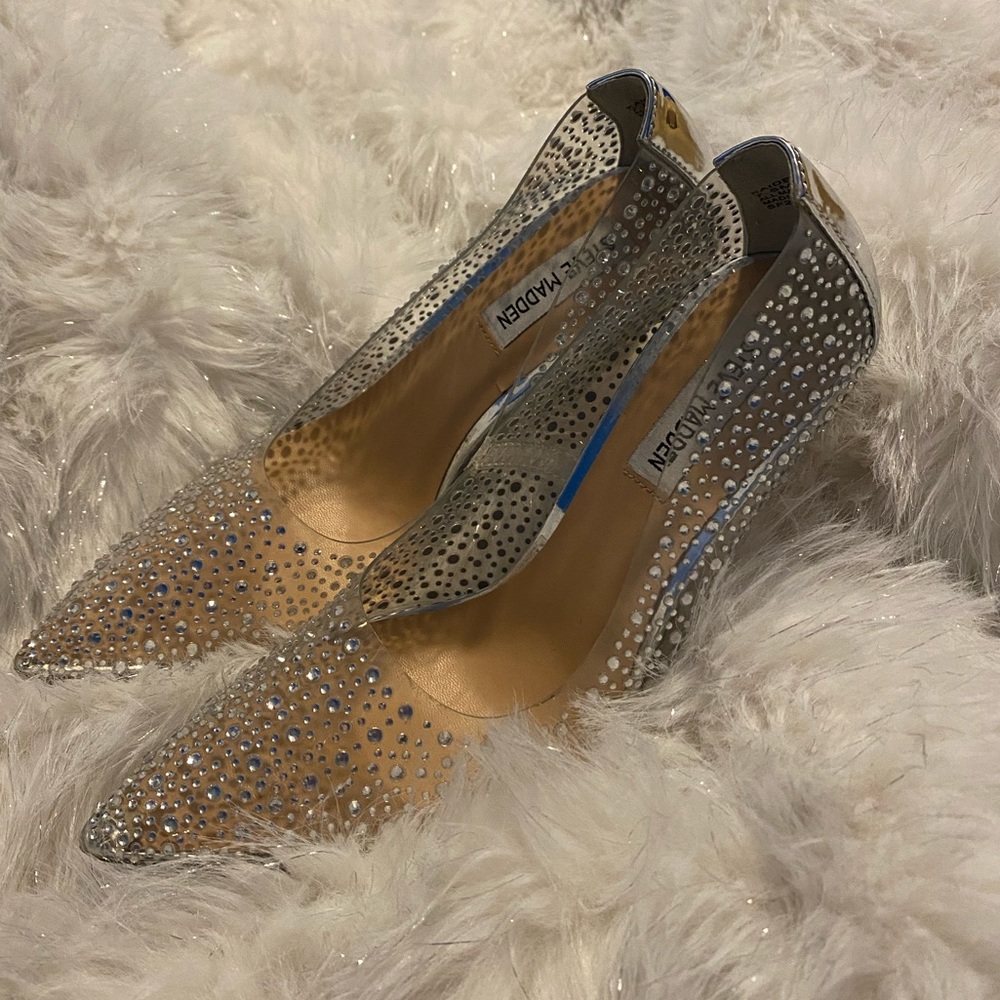 Steve Madden Women’s 7.5 heel; color clear